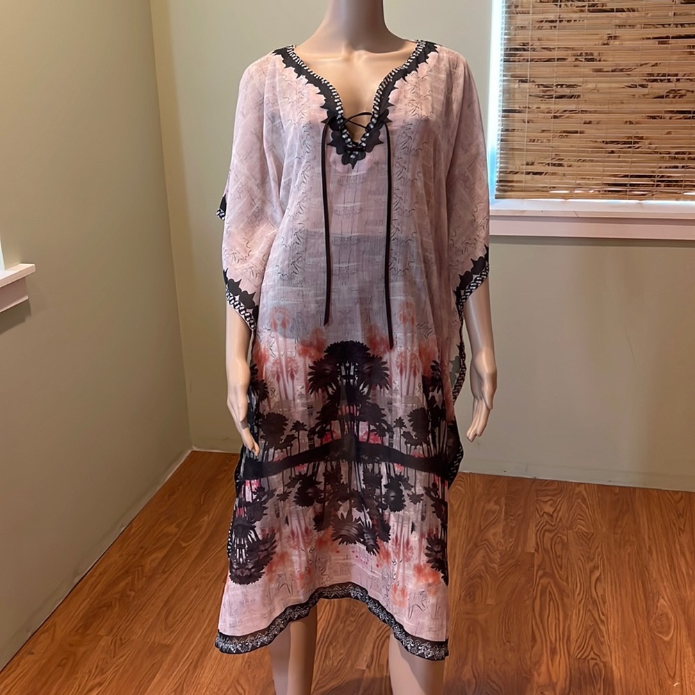 Cream Kaftan In Multi-colored With Tree Design Lace-up Front M/L